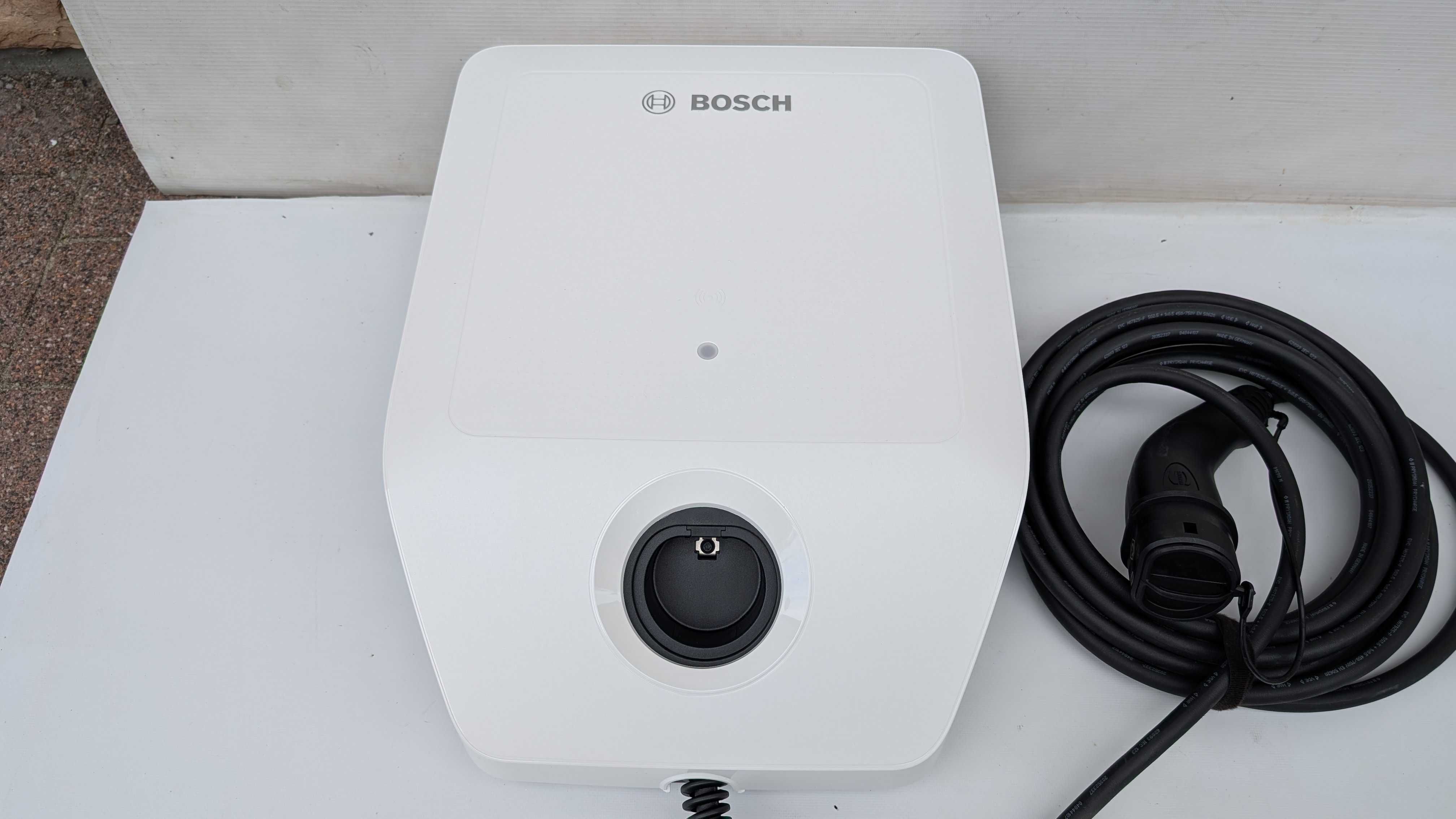 Ładowarka do samochodów Bosch Wallbox 7000i 11kW Typ 2 z WiFi