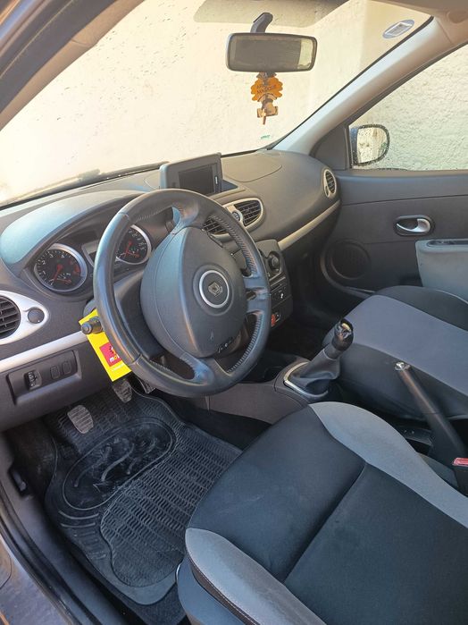 Vendo Renault Clio III 1.5 Gasóleo 2012