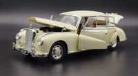 1:18 Ricko 1955 Mercedes-Benz 300c Sedan model nowy