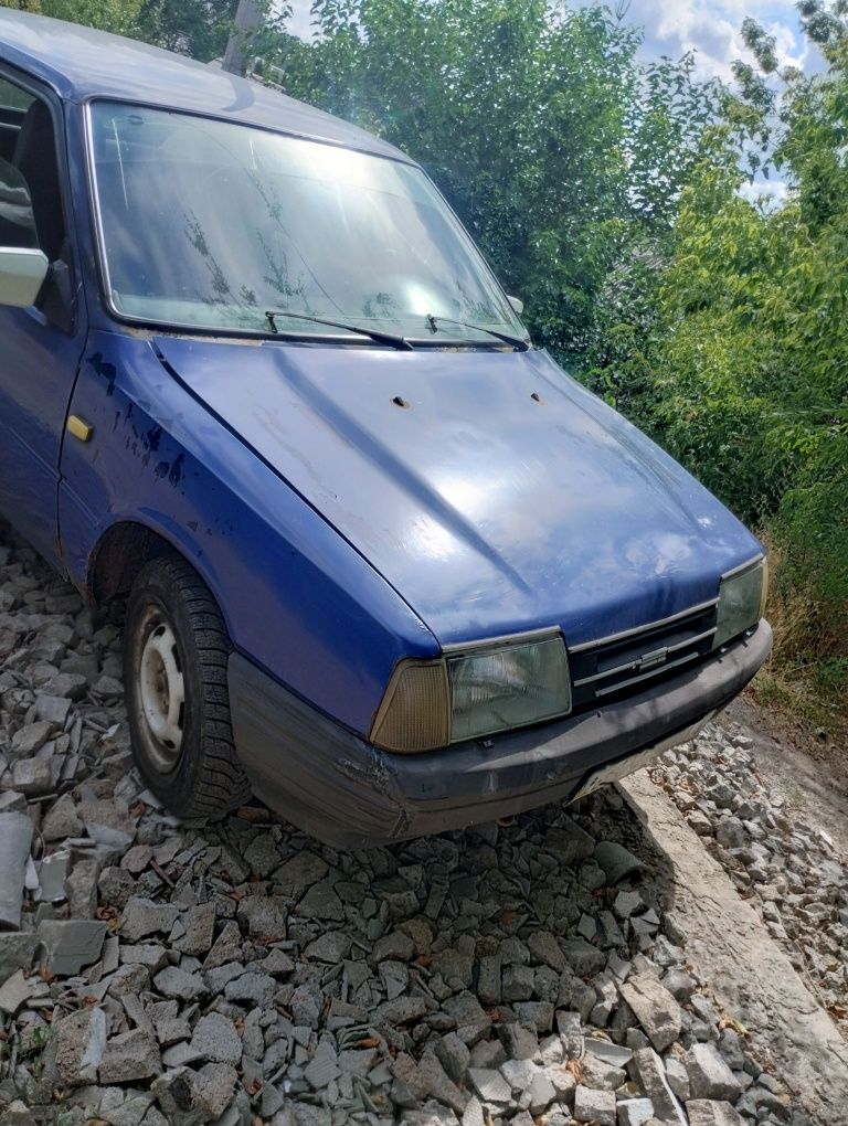 Автомобиль ИЖ 2126 ГБО