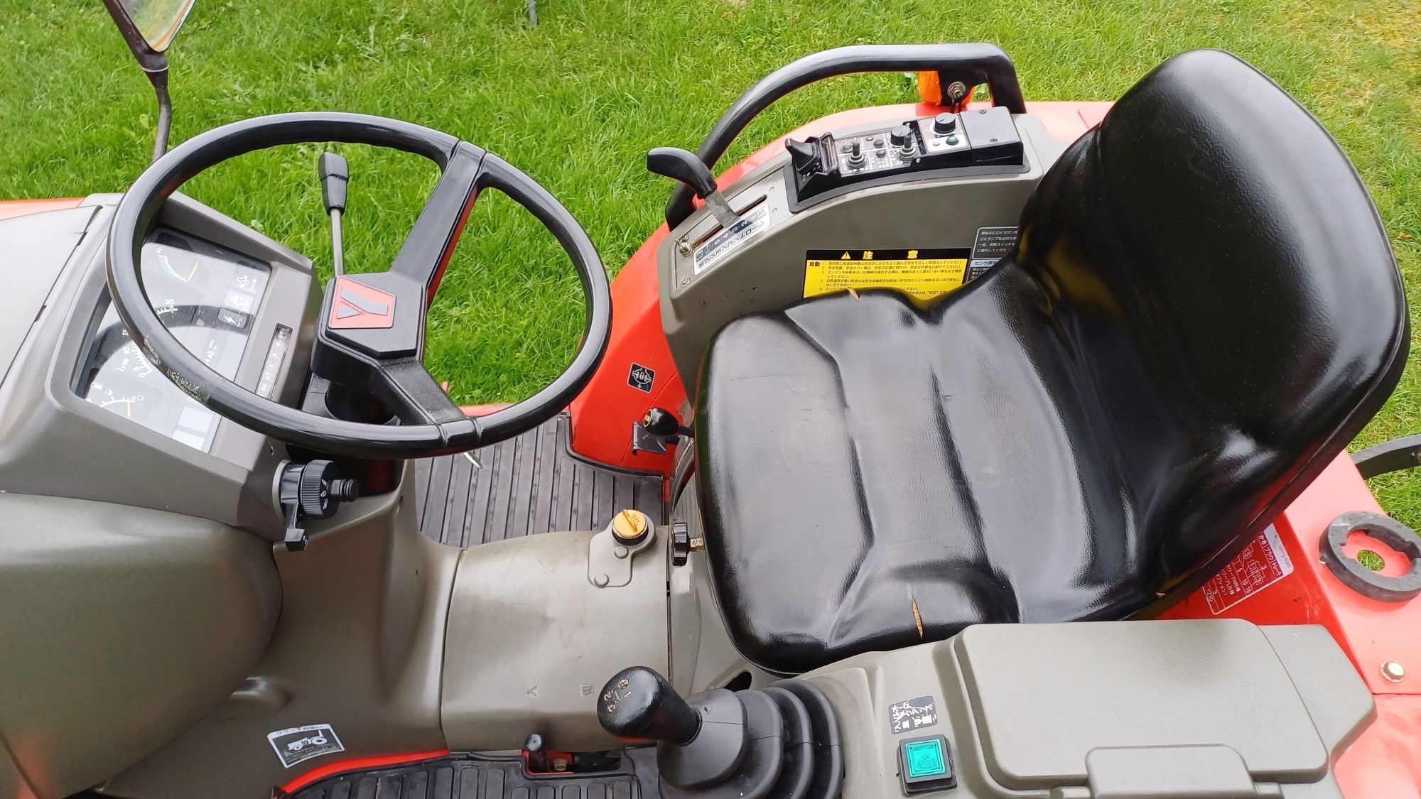 Yanmar F180 + glebogryzarka