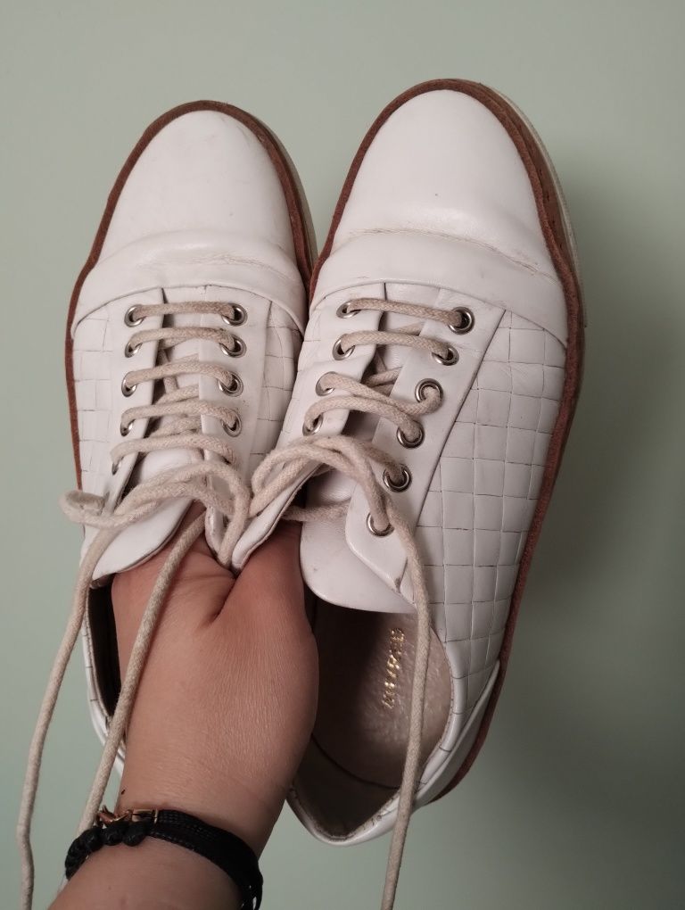 Buty skórzane białe rozmiar 37 damskie