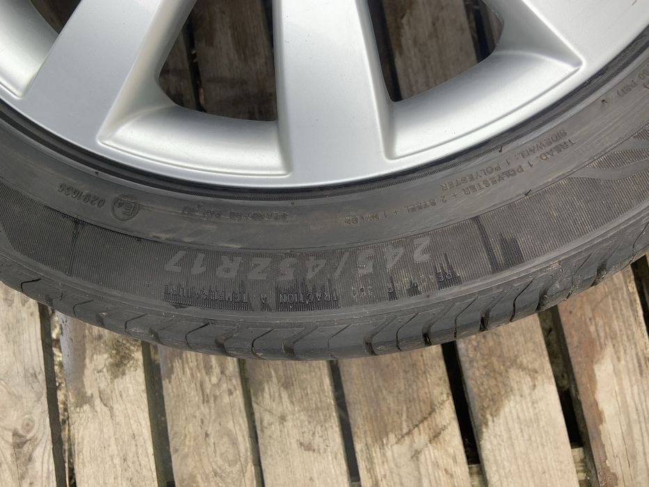 Колеса на Ауді А4 245/45R17 зимові