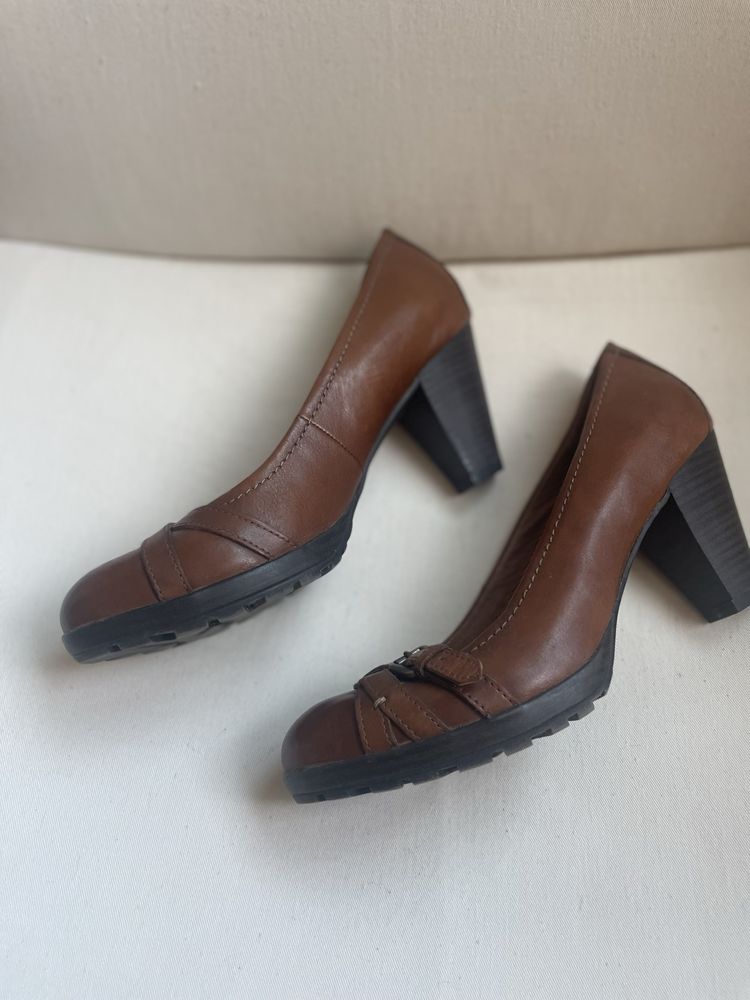 Sapatos Castanhos Aldo