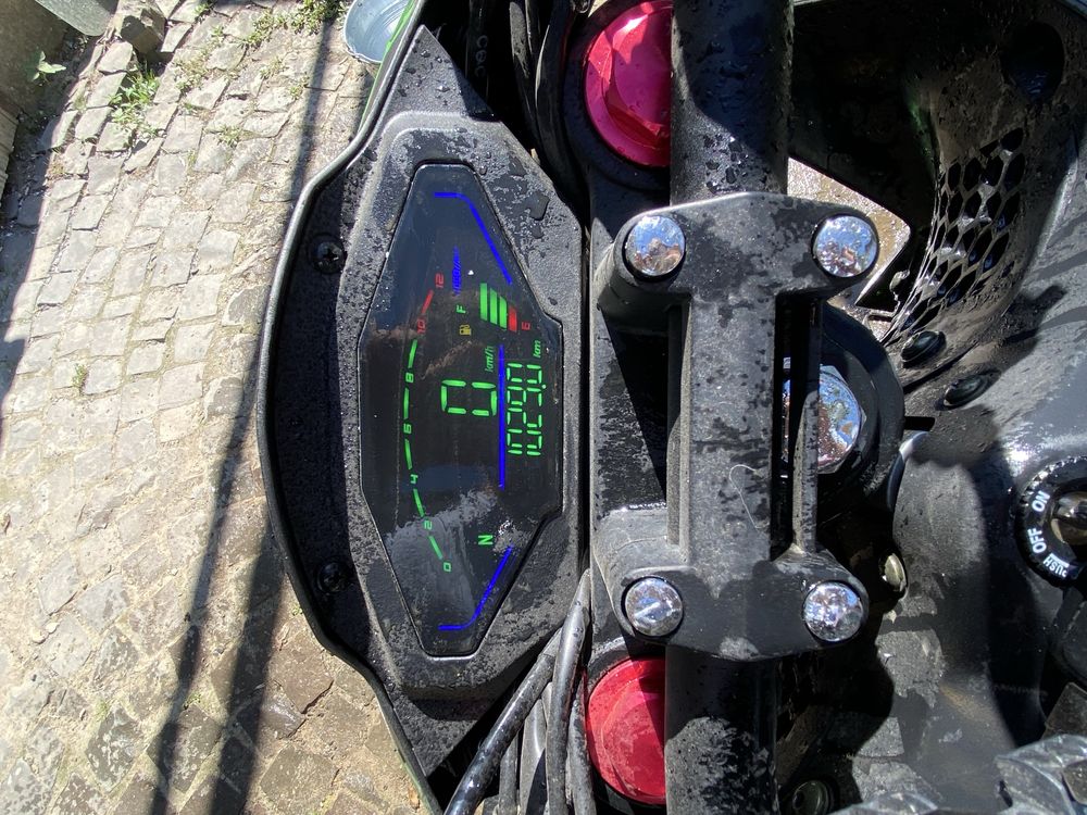 Продам Spark 300