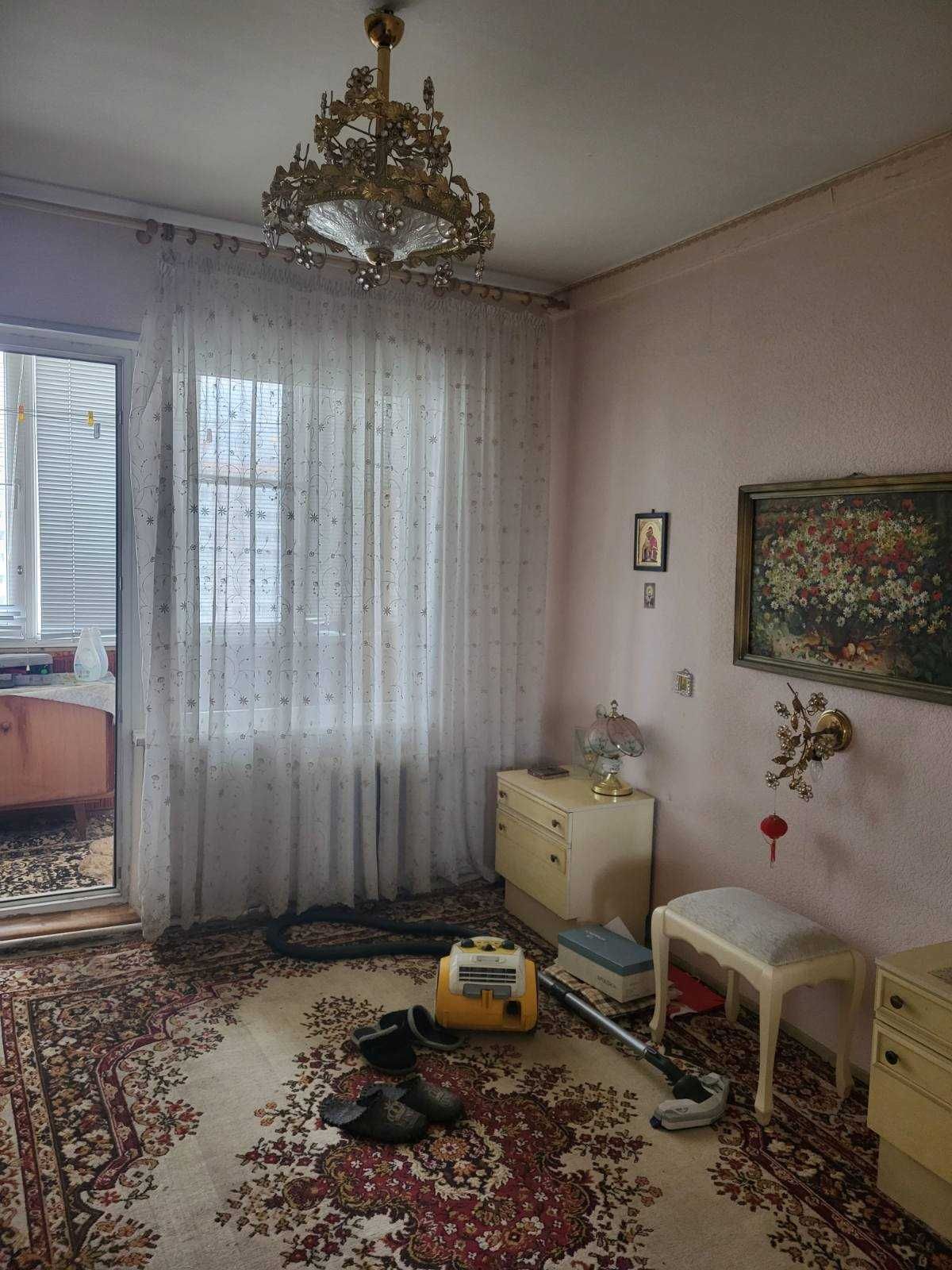 Квартира на  Небесной сотни (Маршала Жукова пр-т)