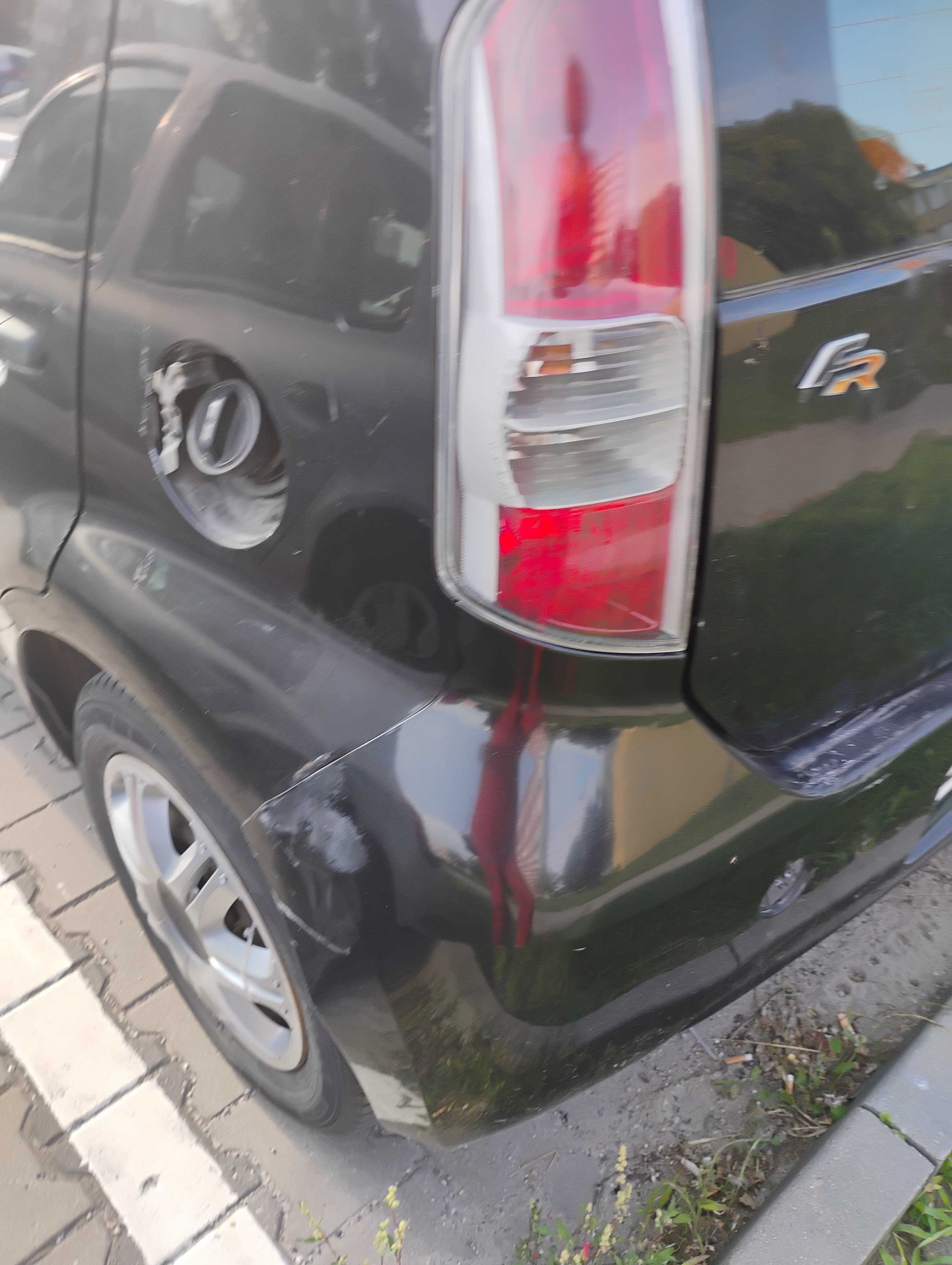 Daihatsu Sirion 2008 rok