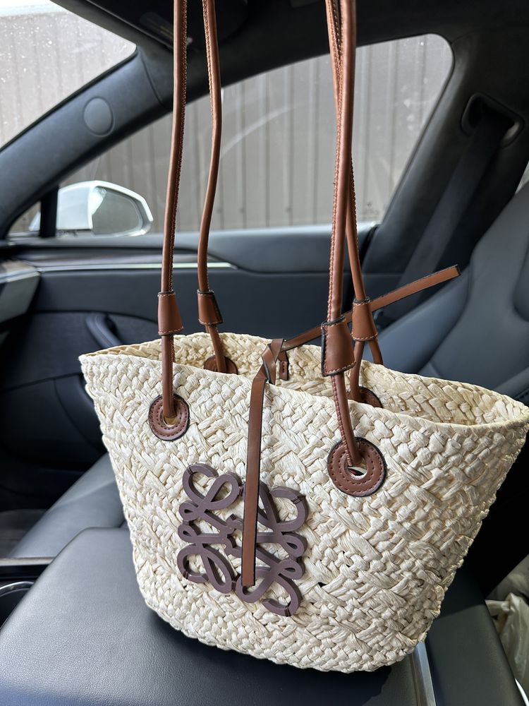 Сумка Loewe M розмір