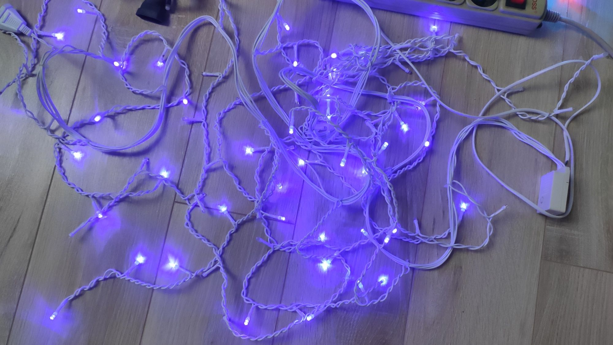Lampki choinkowe uszkodzone