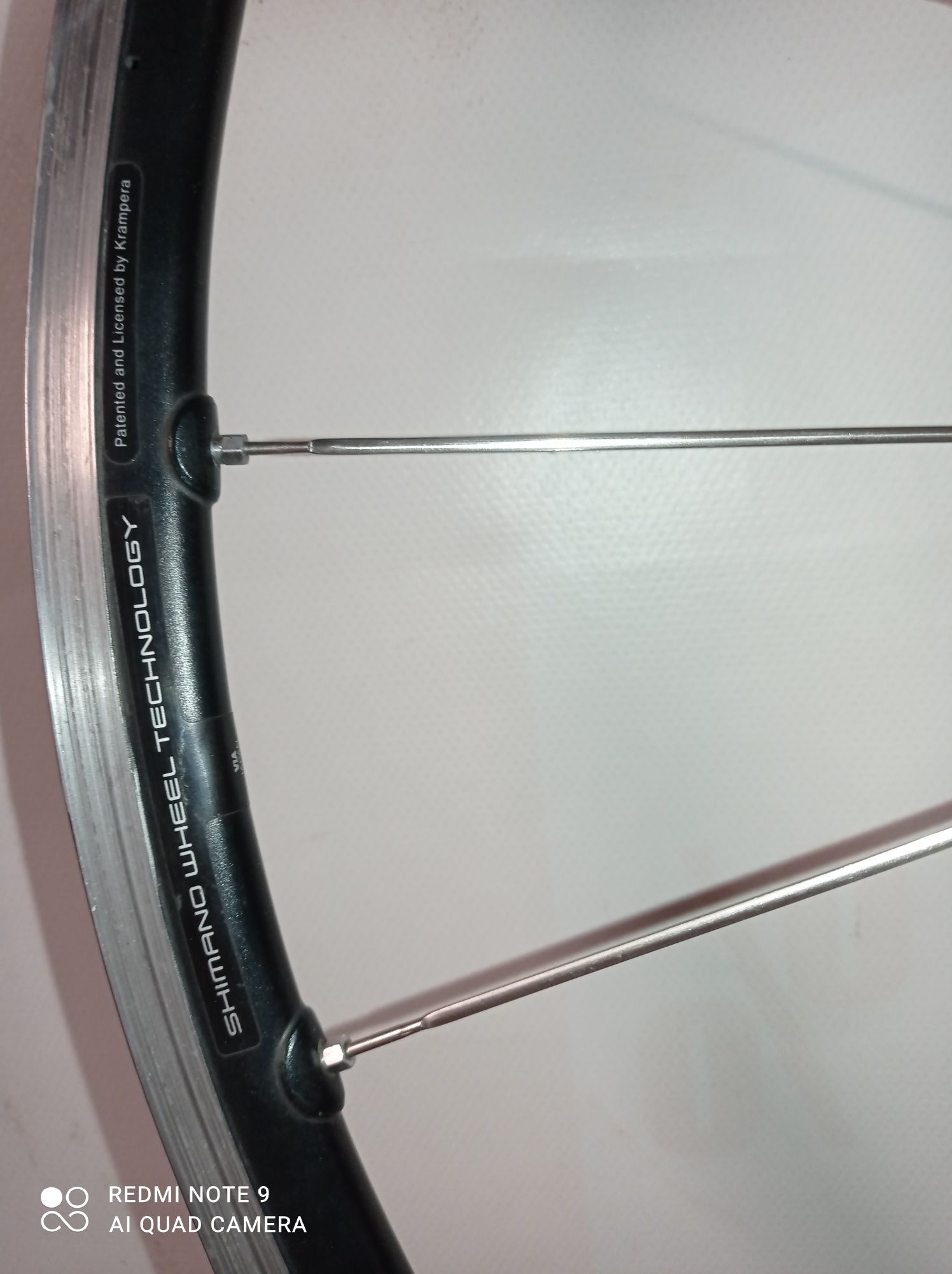 Koło 28 Dura Ace piasta WH-7801  20 szprych tył