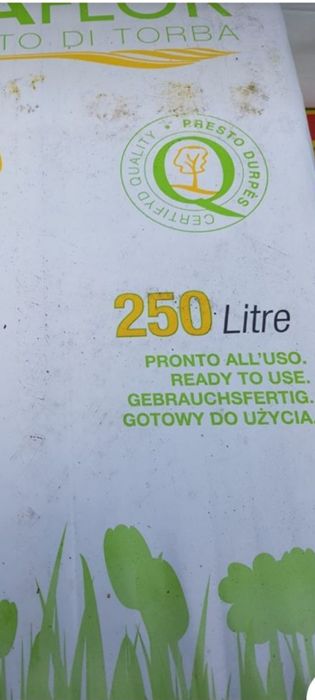 Kora sosnowa 80L średnia sortowana frakcja 20-40.