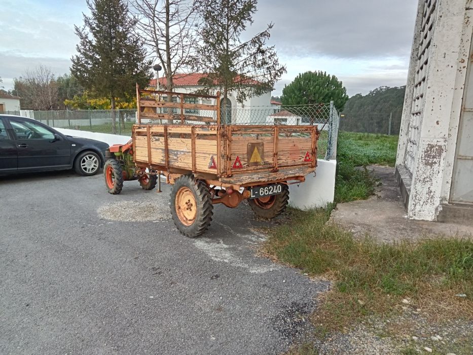 Vendo motocultivador de 16 cavalos  com freze e reboque