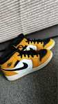 Nike jordan 1 mid