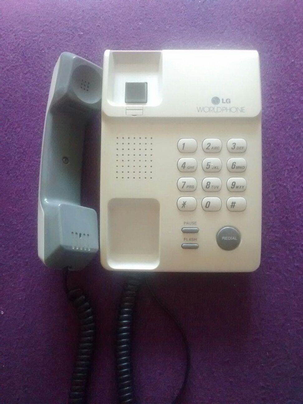 Телефон стационарный LG