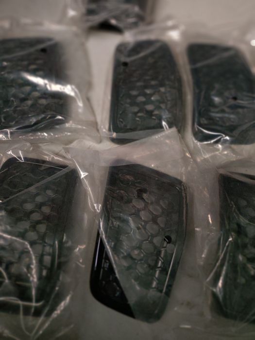 Grill Jeep Cherokee KL