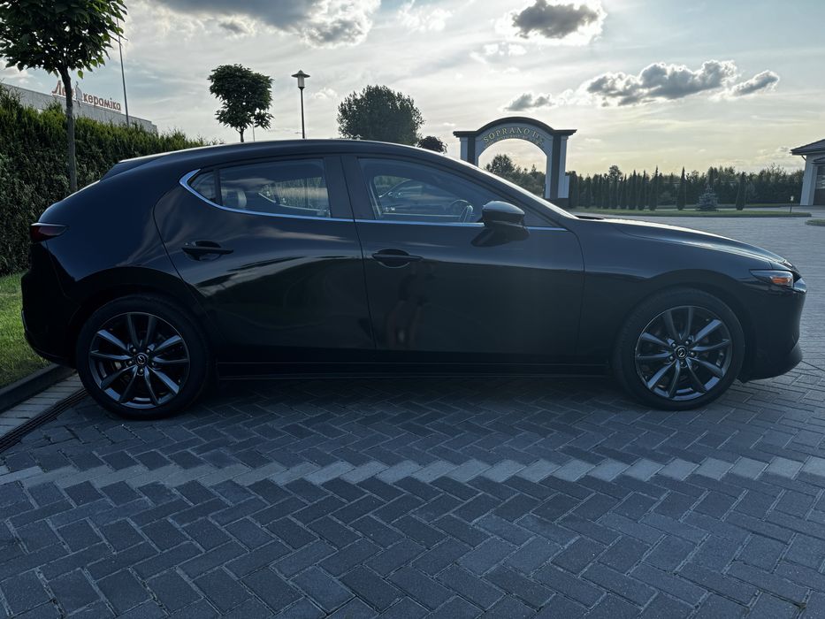 Mazda 3 2019 AWD