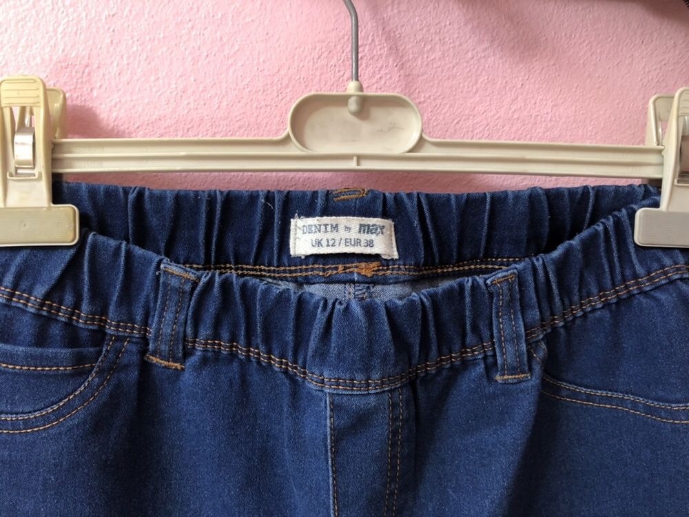Jeggings / Jeans com cintura média elástica (tamanho 38)