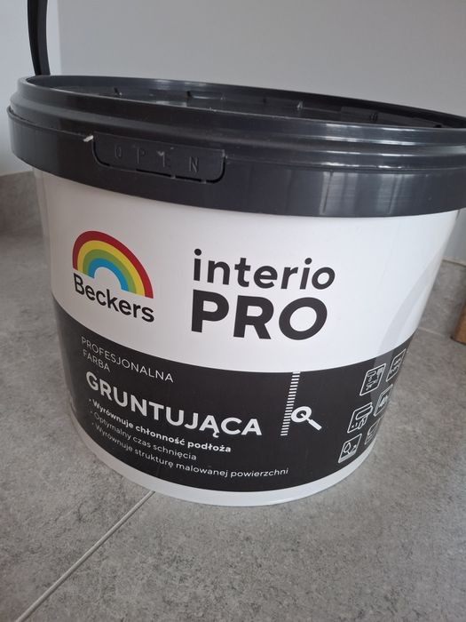 Beckers Farba gruntującą 10l