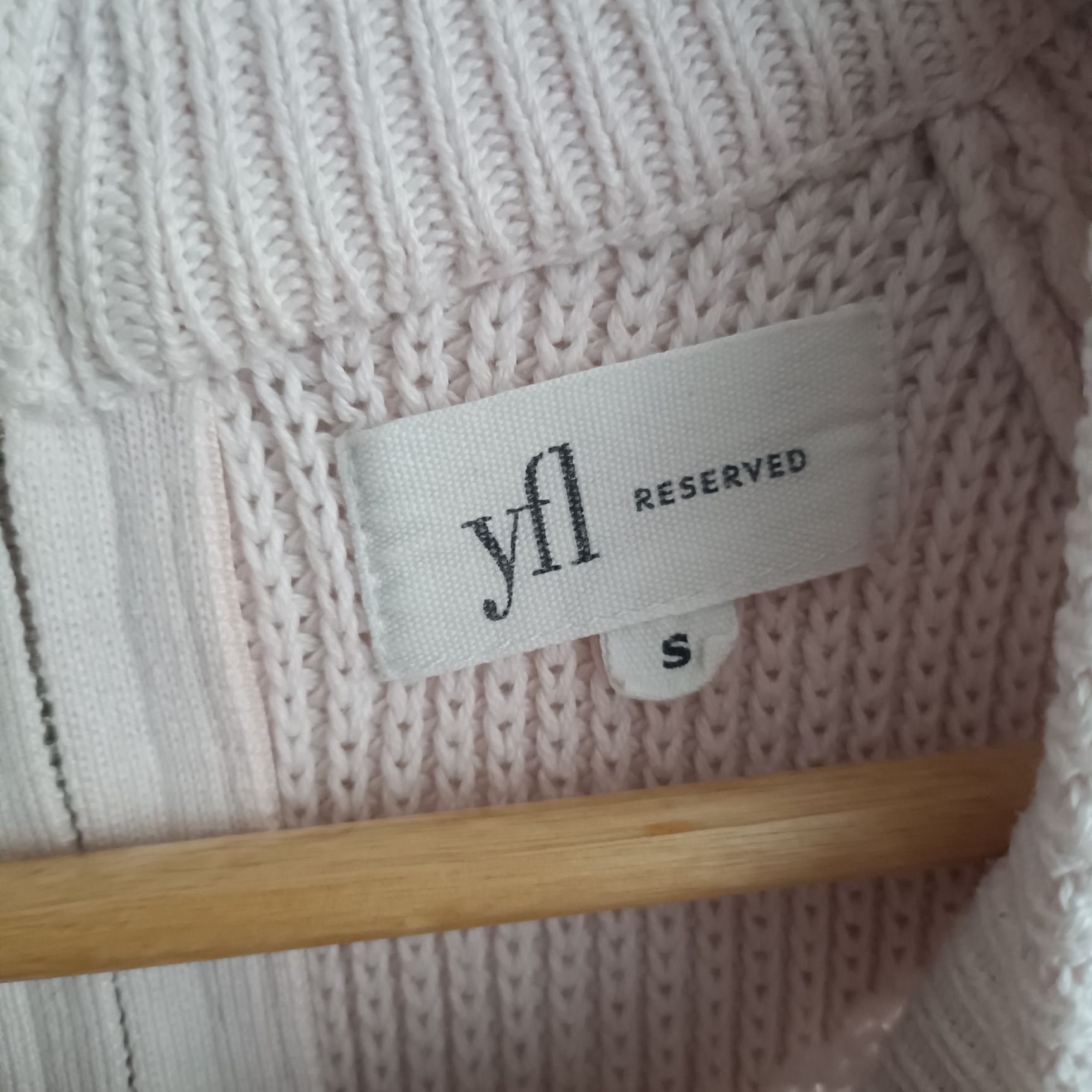 Sweter szeroki, krótki, z zamkiem, rozmiar S