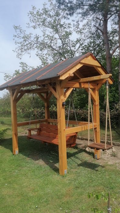 Huśtawki, bujaki, meble ogrodowe, architektura ogrodowa