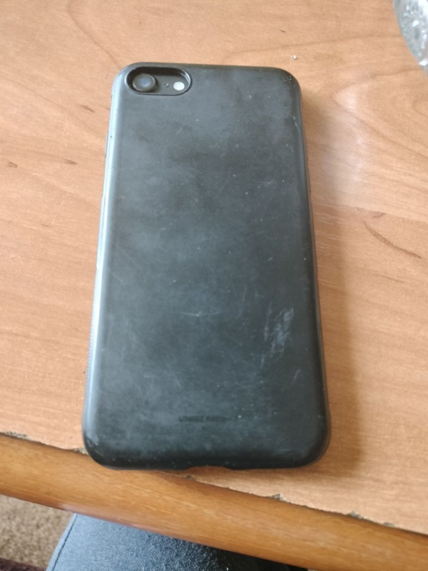 Telefon iPhone SE 64 GB