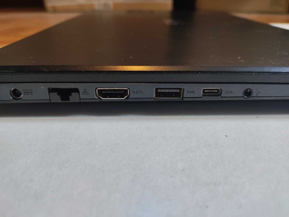 Portátil ASUS VivoBook F571GT