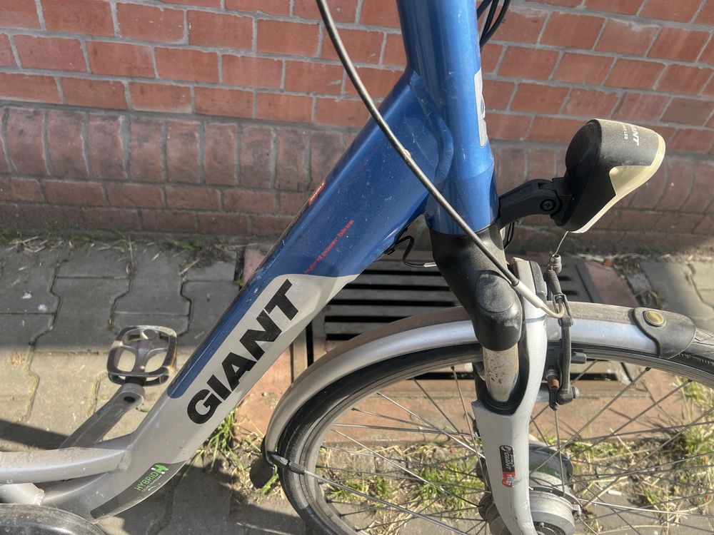 Rower elektryczny GIANT TWIST hybrid NEXUS 8/ do ogarniecia