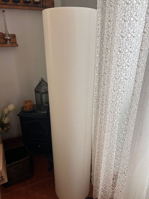 Candeeiro em excelente estado - Area