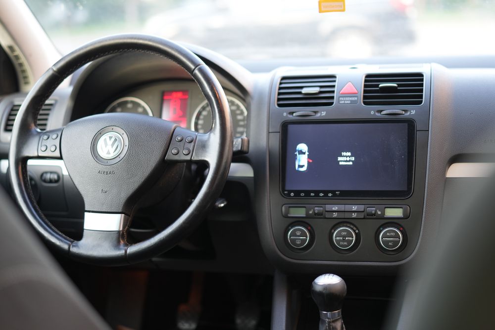 Свіжопригнаний golf 5