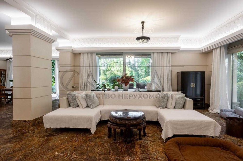 Оренда будинку Іванковичі 1200м2, басейн, сауна, винний погріб, 65 сот