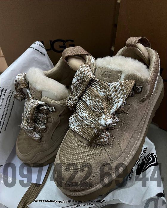 Жіночі UGG Кросівки LOWMEL Жіночі UGG Кросівки