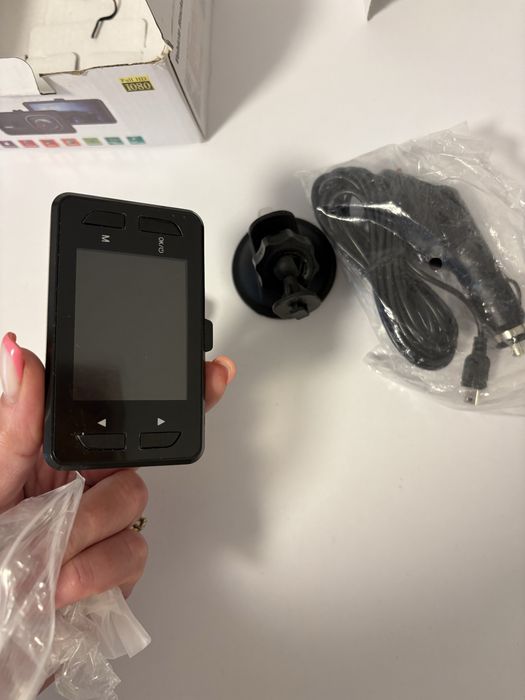 Продам автомобільний відеореєстратор новий