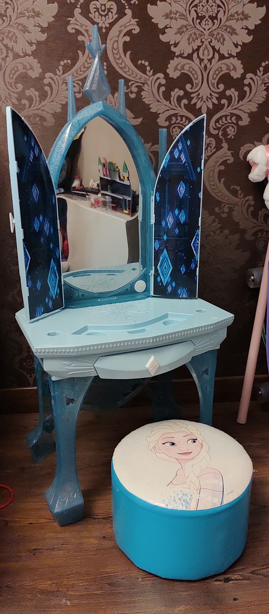 Grająca Toaletka Kraina Lodu - Elsa - Frozen + dodatki