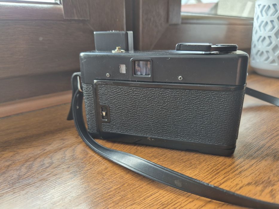 Aparat analogowy Yashics mf 2