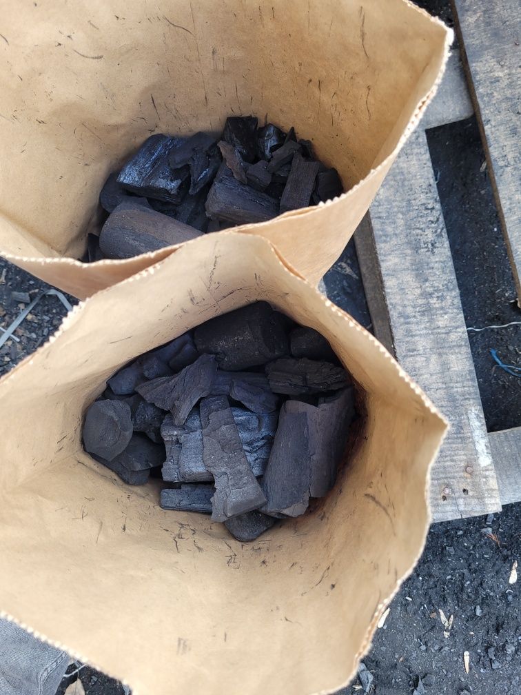 Уголь древесный в пакетах,  вугілля деревне