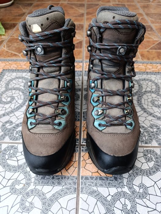 Lowa 38p. Жіночі трекінгові черевики gore tex.