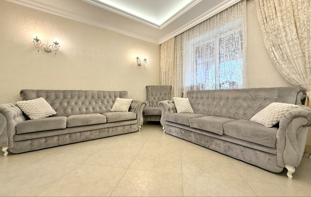 Диванний гарнітур (2+1 крісло) класика