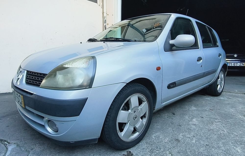 Renault Clio 1.2 RXE apenas 120 mil kms