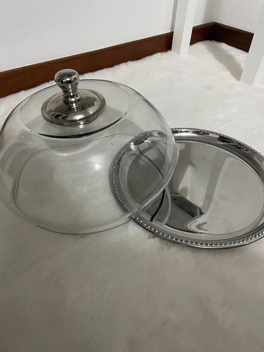 Boleira de vidro e metal 26 cm diâmetro 40€