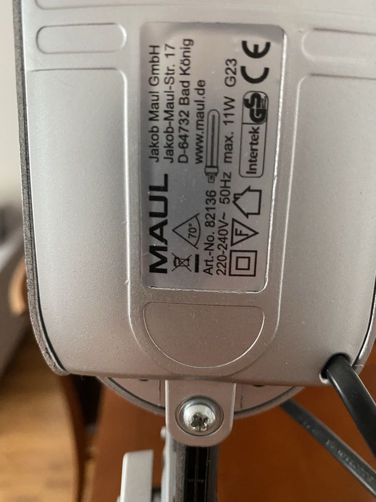 Lampka biurkowa MAUL srebrna z dwoma wysięgnikami 30 cm