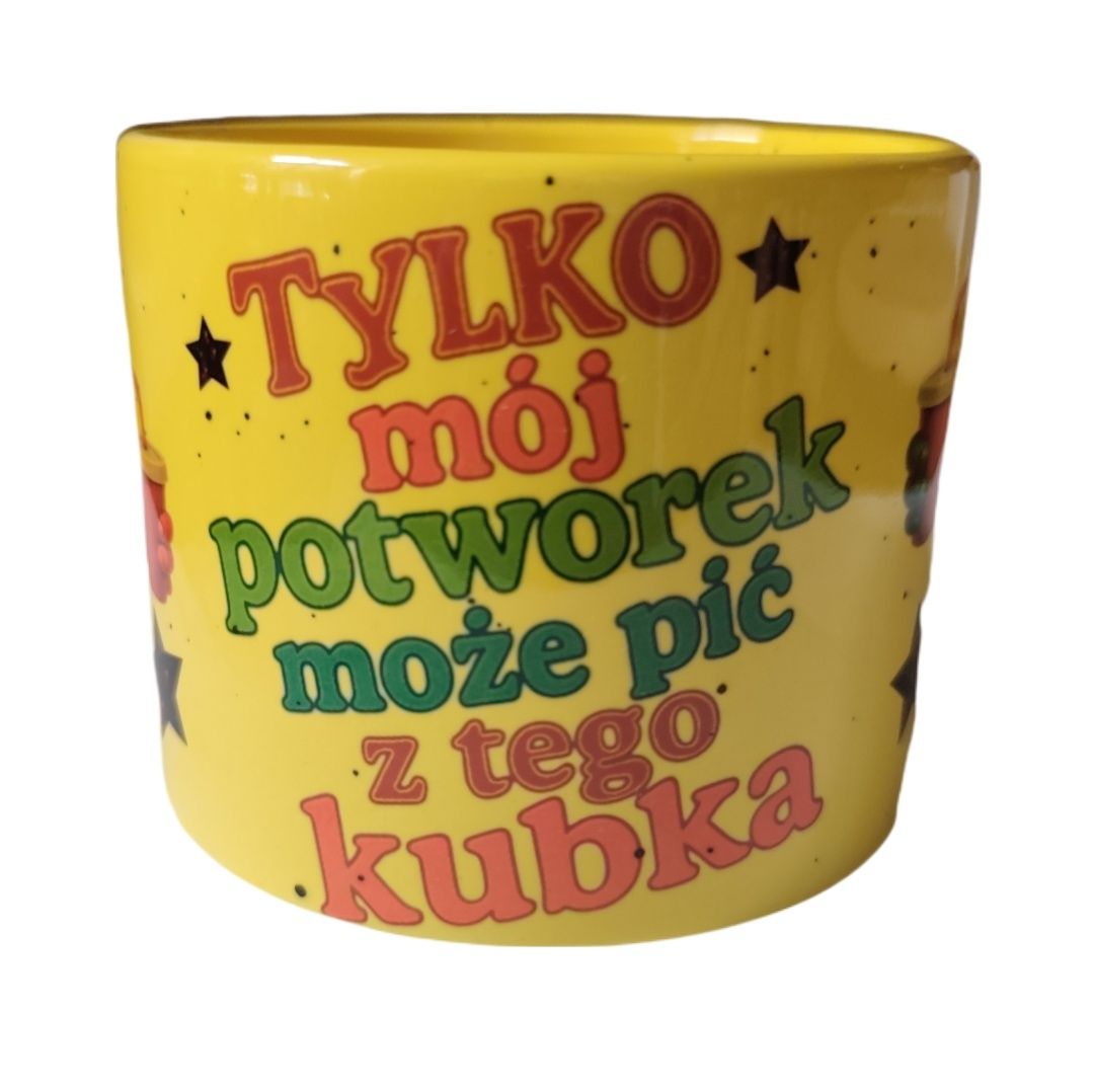 Kubek nakrapiany żóty z grafiką