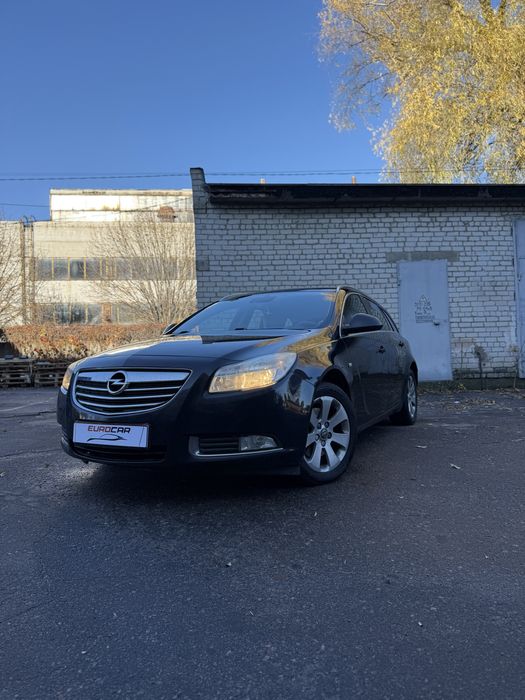 Opel INSIGNIA 2.0crdi automatick  без пробігу в UA