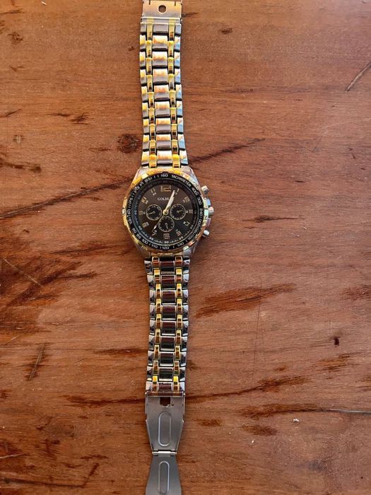 Хороший годиник Goldlis