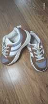 Buty chłopięce Reserved sneakersy 16 cm 24/25