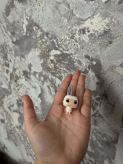 Дивні дива  обмін продаж