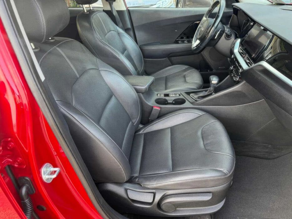 Kia Niro EX Premium      2022