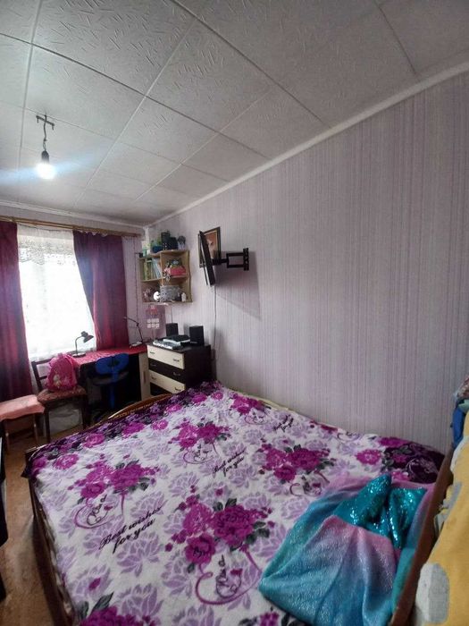 Продається  2-кімнатна квартира