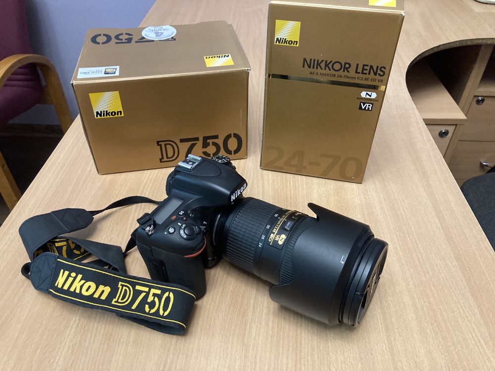 Продам камеру Nikon D750 об. Nikkor Lens AF-Nikkor 24-70mm f/2.8E EDVR