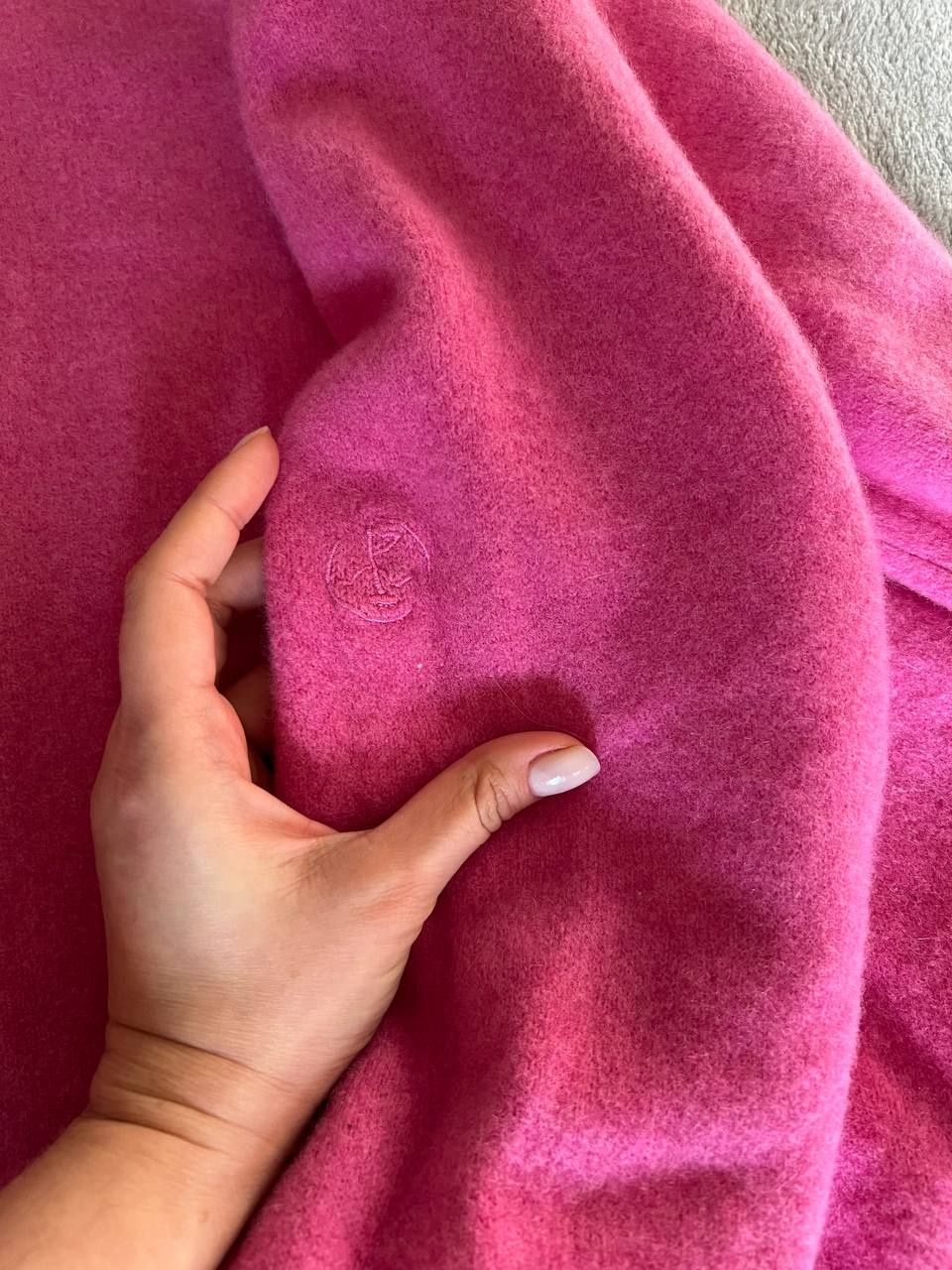 Шерстяной свитер розового цвета