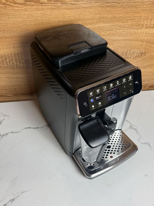 Кавоварка Кавомашина PHILIPS LatteGo Series 4300